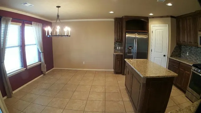 Photo 8 — 7041 N Cherokee Crossing West, Warr Acres, OK 73132