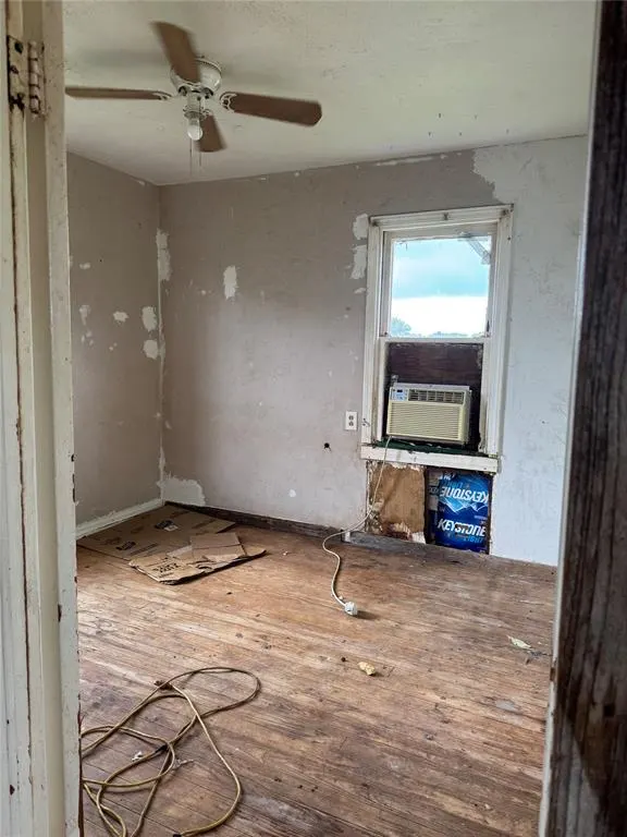 Photo 14 — 24934 E County Road 1550, Maysville, OK 73057