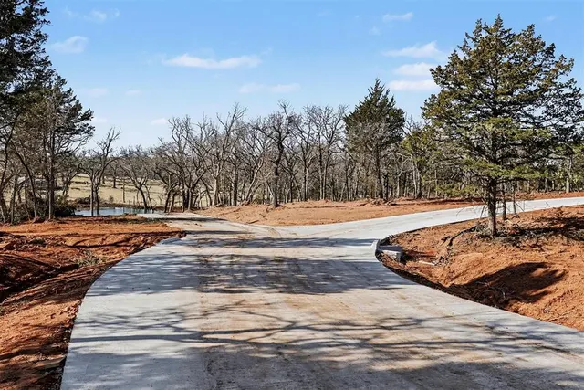 Front exterior — 9585 Gordos Alley, Guthrie, OK 73044