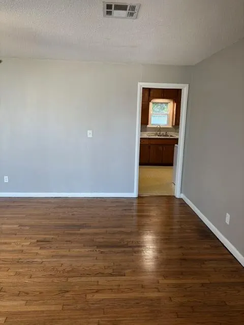Photo 4 — 2120 SW 61st Street, Oklahoma City, OK 73159