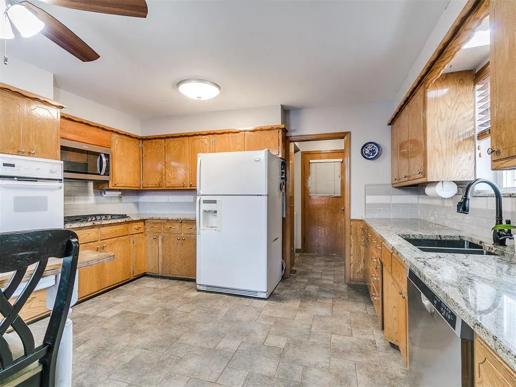 Photo 28 — 1321 S Oak Street, Kingfisher, OK 73750