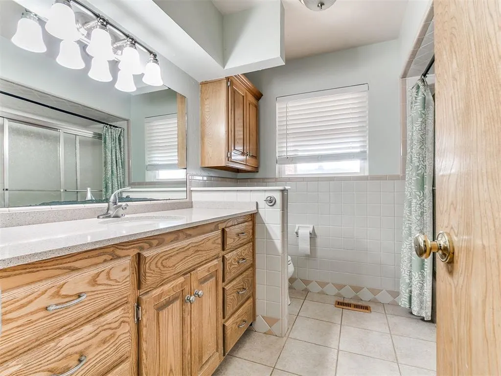 Photo 44 — 1321 S Oak Street, Kingfisher, OK 73750
