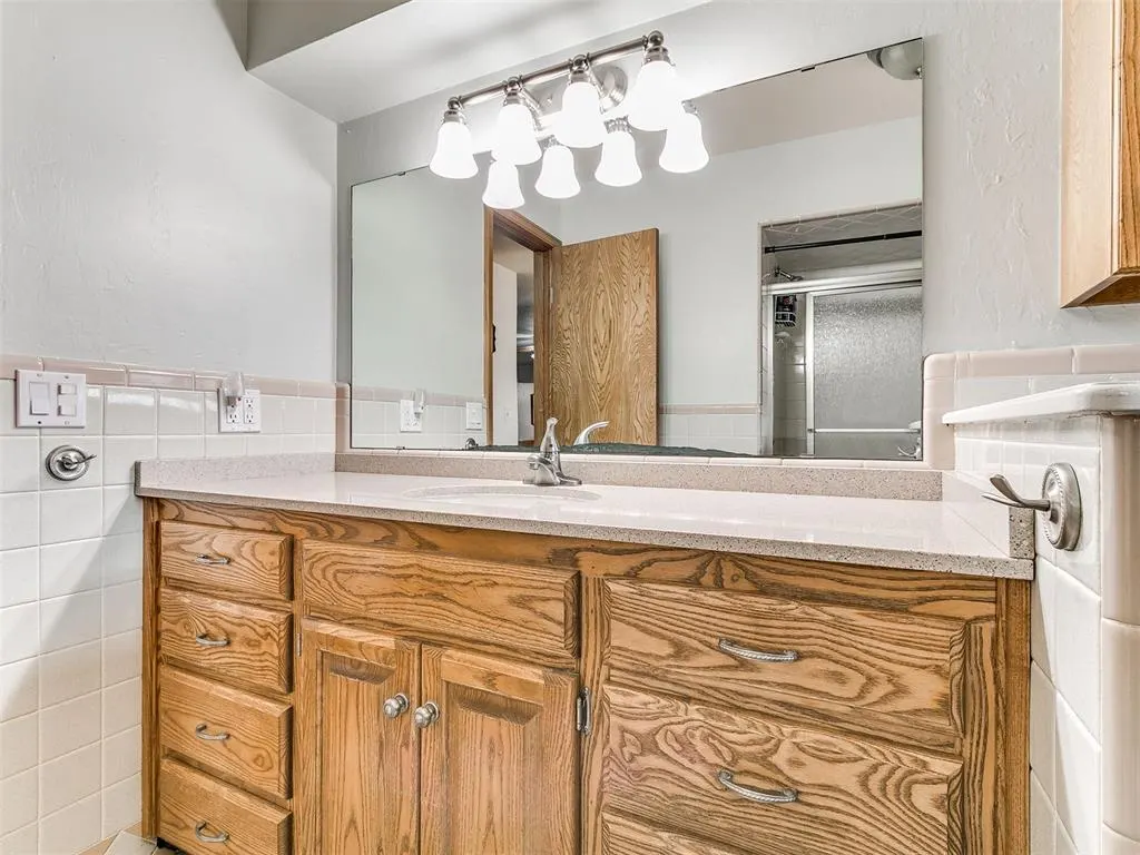 Photo 46 — 1321 S Oak Street, Kingfisher, OK 73750