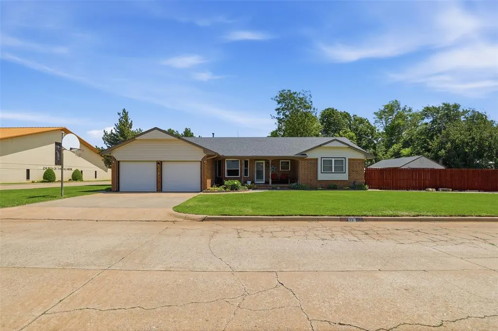 Photo 4 — 1321 S Oak Street, Kingfisher, OK 73750