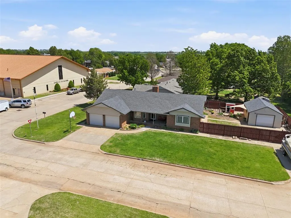 Photo 10 — 1321 S Oak Street, Kingfisher, OK 73750