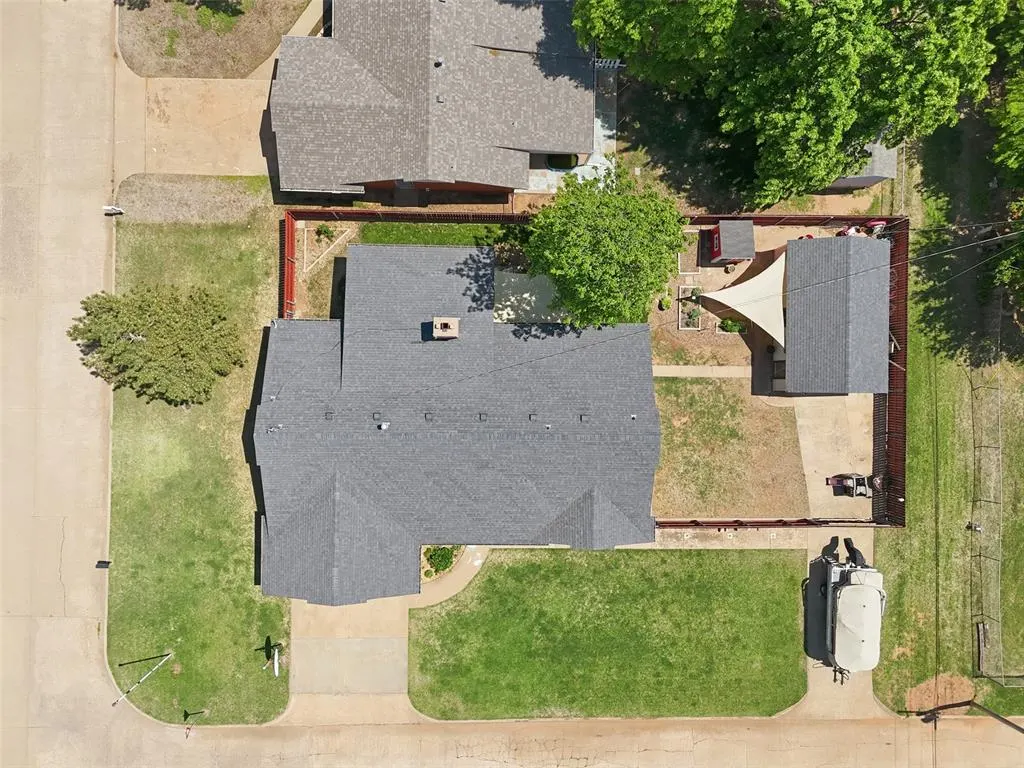 Photo 14 — 1321 S Oak Street, Kingfisher, OK 73750