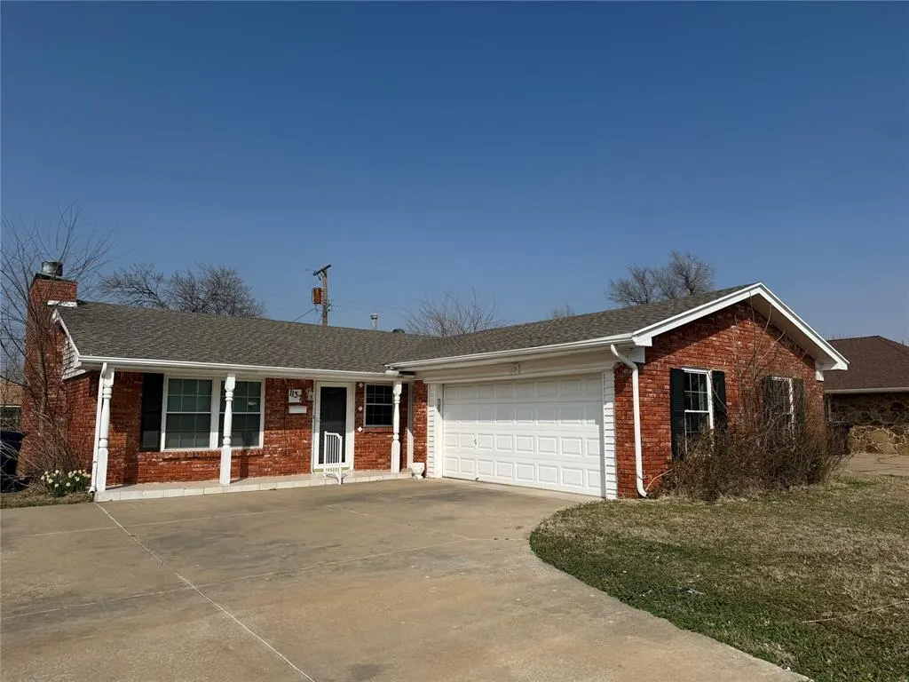 Front exterior — 1137 NW 104th Street, Oklahoma City, OK 73114