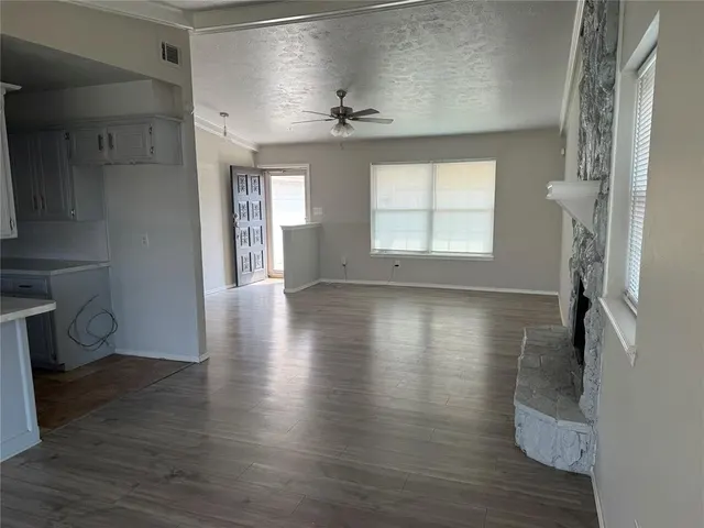 Photo 5 — 1137 NW 104th Street, Oklahoma City, OK 73114