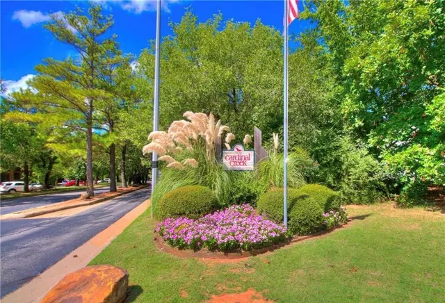 Photo 2 — 832 Red Bird Lane, Norman, OK 73072