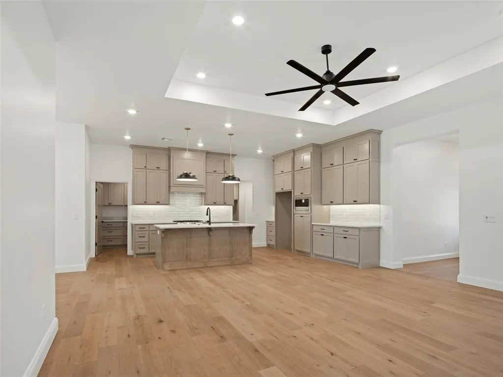 Photo 8 — 16309 Blackberry Farm Road, Oklahoma City, OK 73013