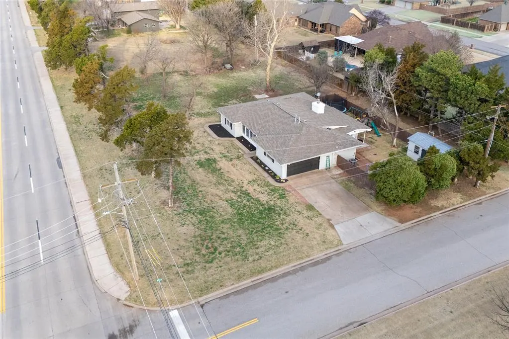 Photo 32 — 2121 E Davis Avenue, Weatherford, OK 73096