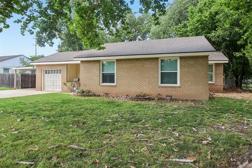 Photo 3 — 1229 Westlawn Drive, Norman, OK 73069