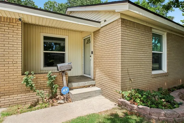 Photo 4 — 1229 Westlawn Drive, Norman, OK 73069