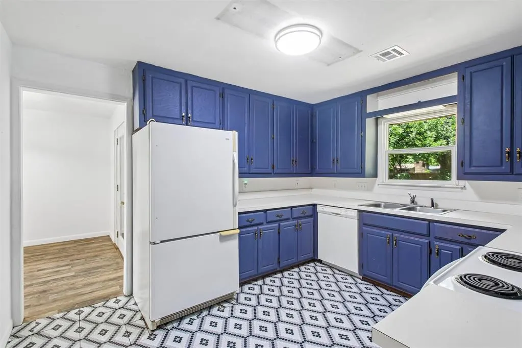 Photo 14 — 1229 Westlawn Drive, Norman, OK 73069