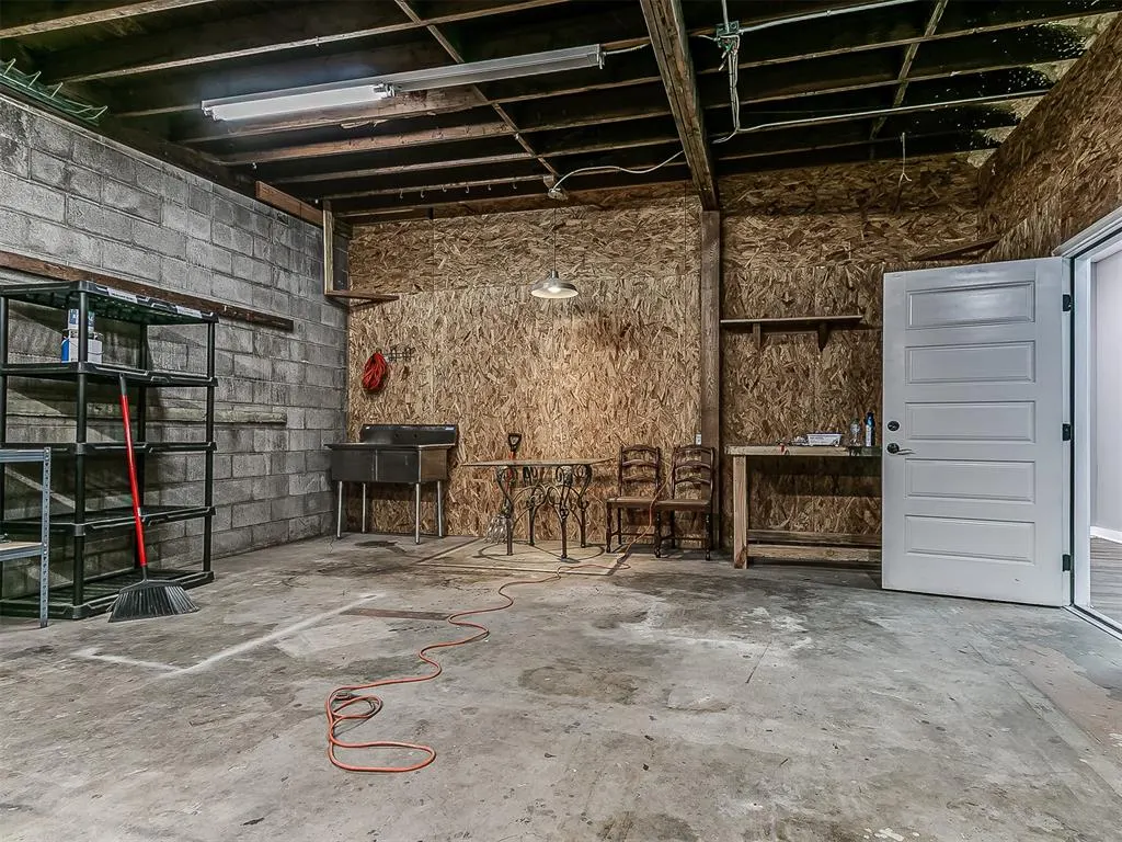 Photo 22 — 211 E Cleveland Avenue, Guthrie, OK 73044