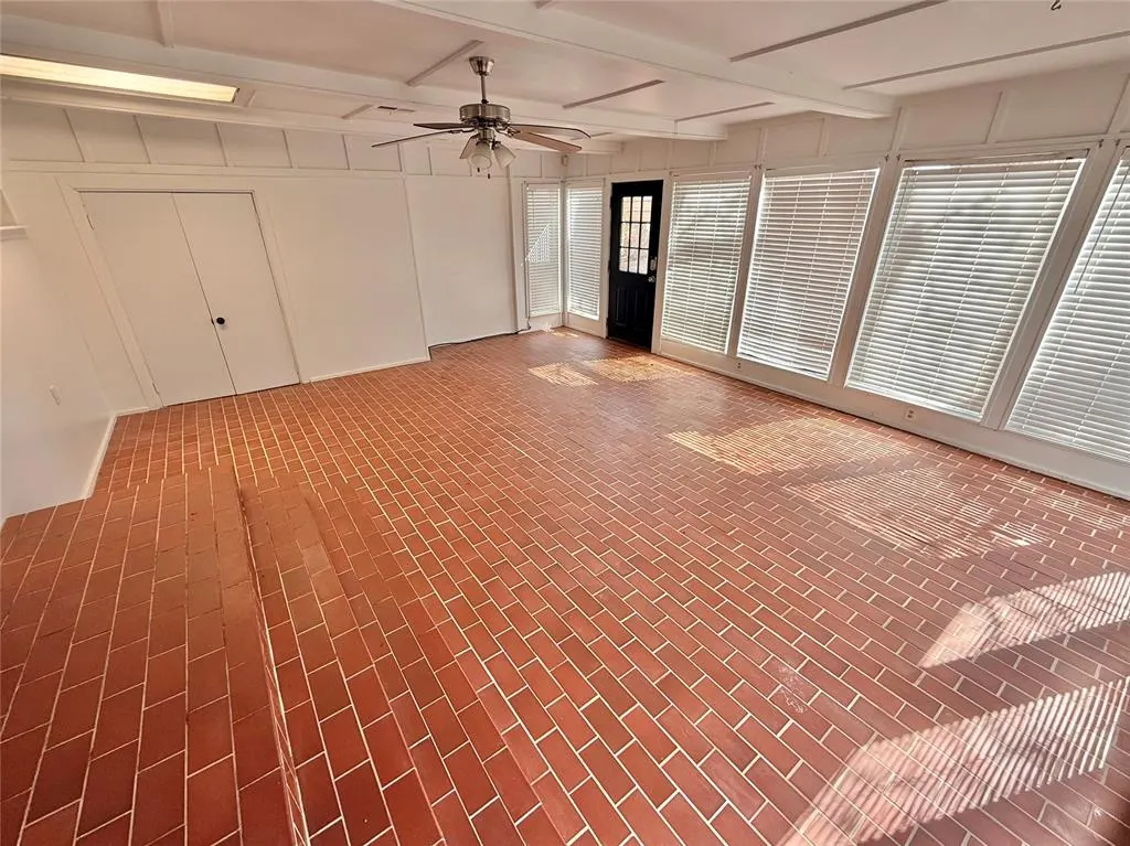 Photo 14 — 1016 E Cypress Street, Altus, OK 73521