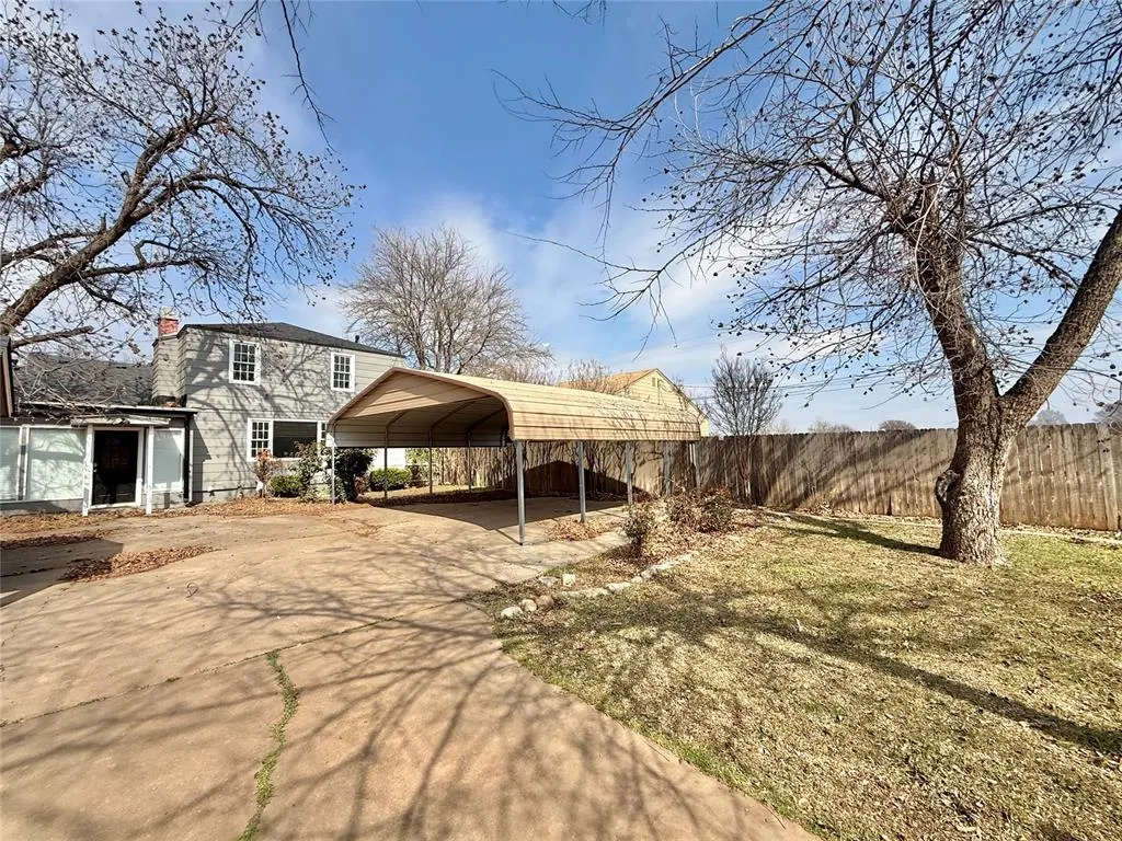 Photo 33 — 1016 E Cypress Street, Altus, OK 73521