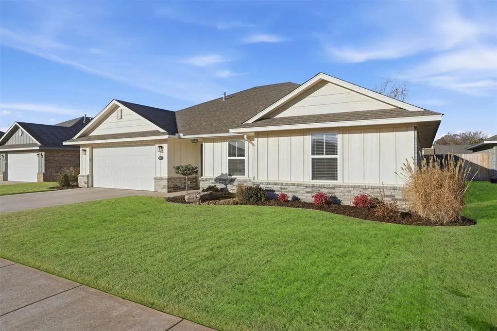 Photo 6 — 1013 Avalon Drive, Altus, OK 73521