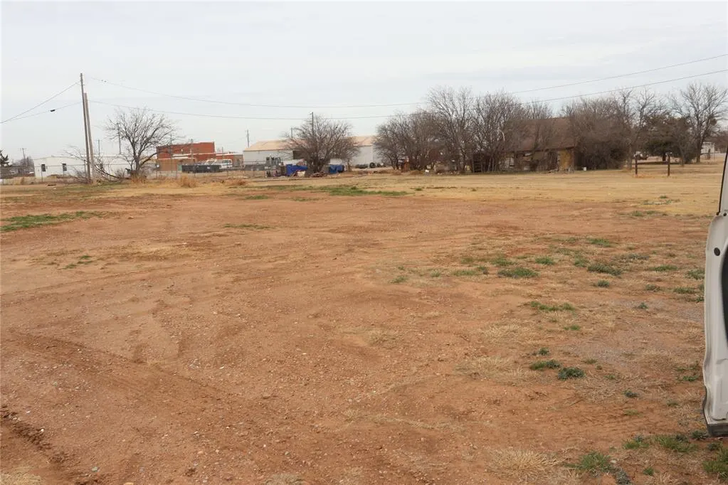 Front exterior — Thompson Avenue, Chattanooga, OK 73528