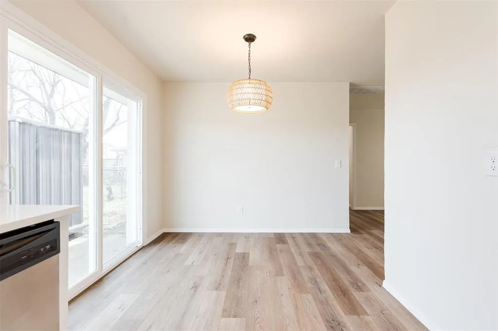 Photo 10 — 824 Cedar Crest Drive, Edmond, OK 73003