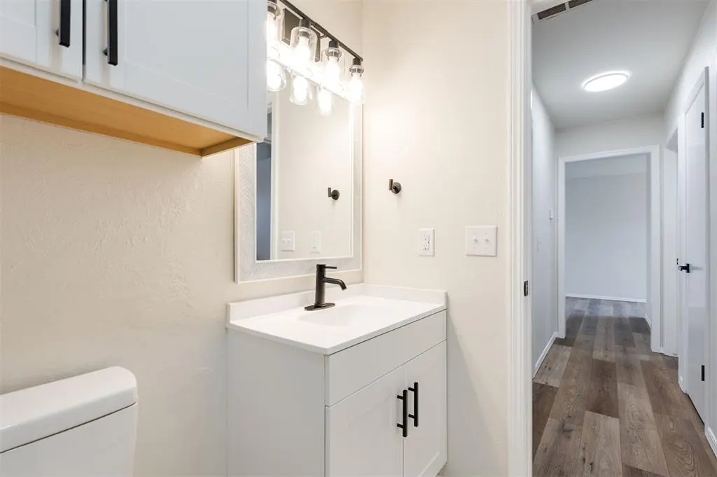 Photo 32 — 824 Cedar Crest Drive, Edmond, OK 73003