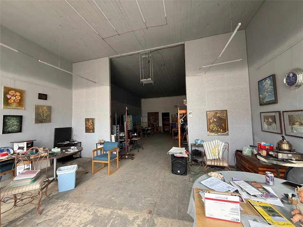 Photo 5 — 101 W Main Street, Sayre, OK 73662