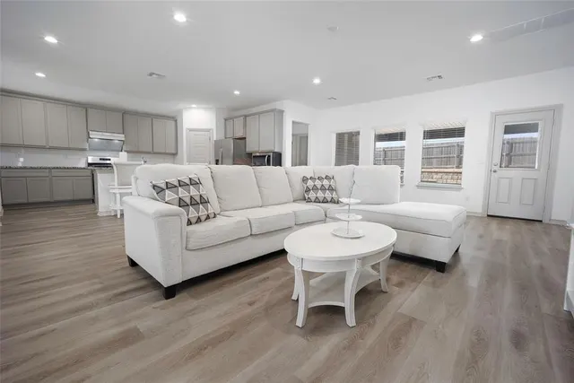 Photo 3 — 14613 Travertine Falls Lane, Oklahoma City, OK 73142