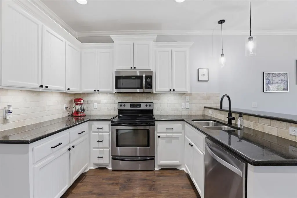 Photo 9 — 9950 Stone Crest Circle, Edmond, OK 73034