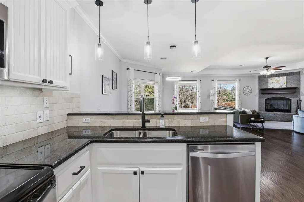 Photo 11 — 9950 Stone Crest Circle, Edmond, OK 73034