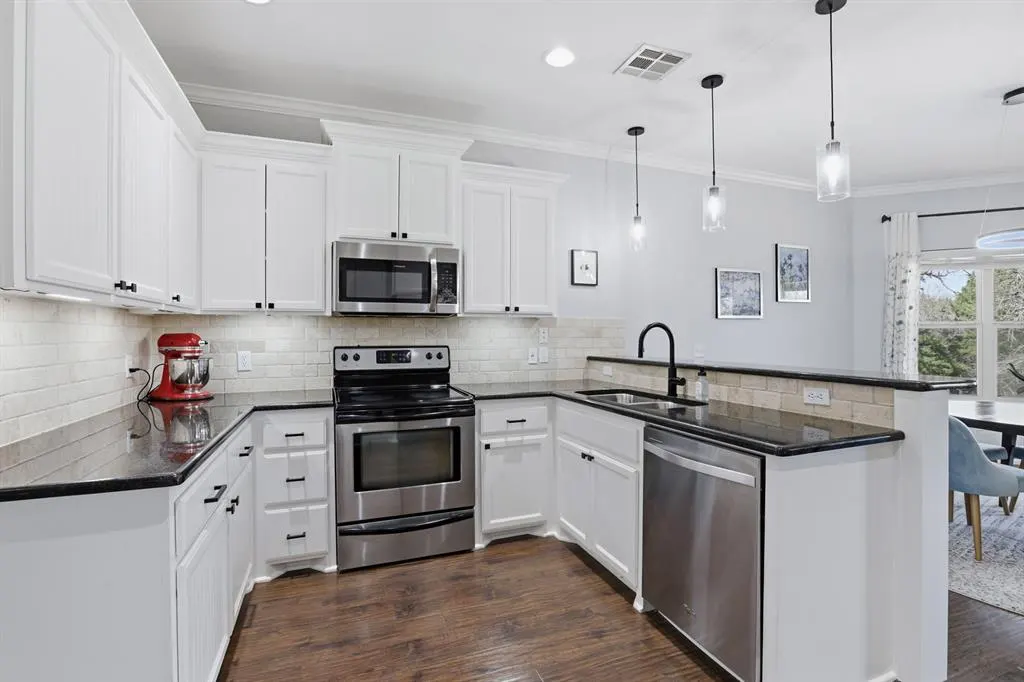 Photo 12 — 9950 Stone Crest Circle, Edmond, OK 73034