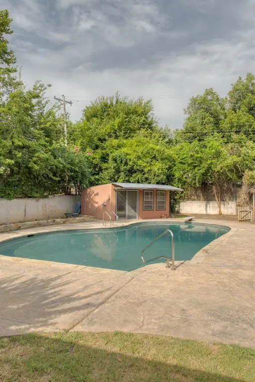 Photo 5 — 4813 Larissa Lane, Oklahoma City, OK 73112