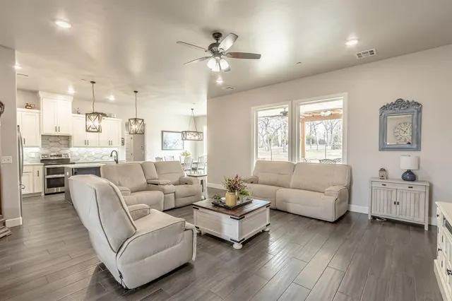 Photo 8 — 9408 SW Megans Way, McLoud, OK 74851