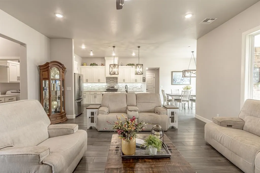 Photo 9 — 9408 SW Megans Way, McLoud, OK 74851