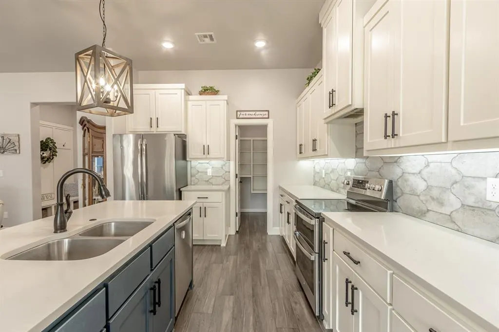 Photo 14 — 9408 SW Megans Way, McLoud, OK 74851
