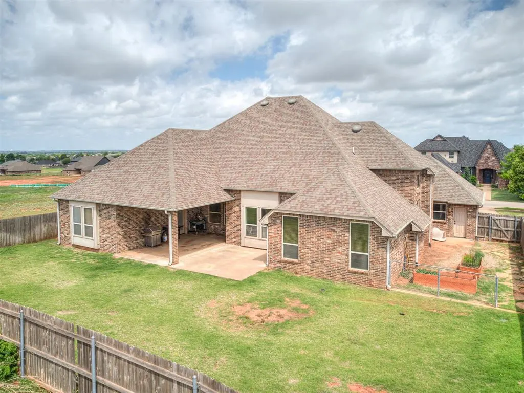 Photo 37 — 9124 SW 36th Street, Oklahoma City, OK 73179
