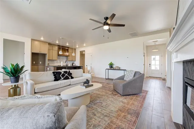 Photo 7 — 9220 NW 123rd Street, Yukon, OK 73099