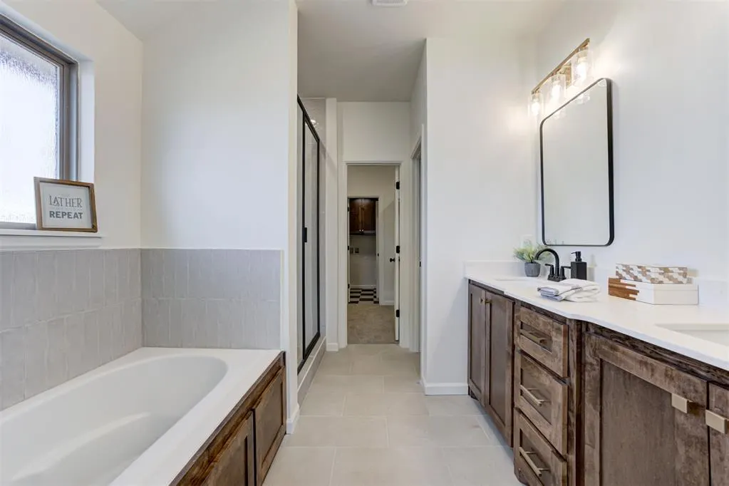 Photo 21 — 9220 NW 123rd Street, Yukon, OK 73099