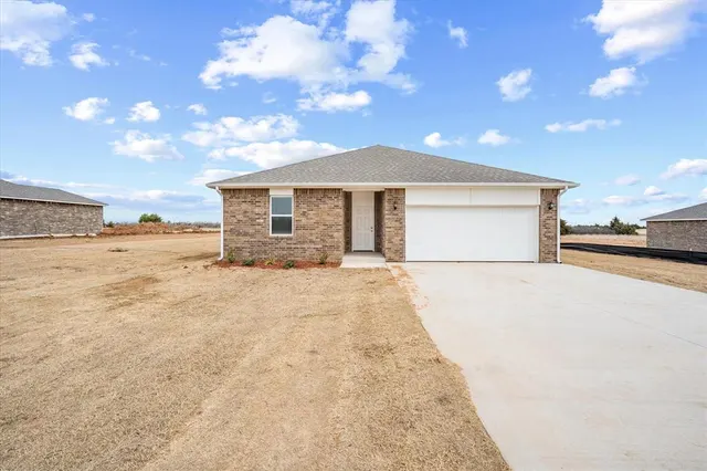 Photo 3 — 5190 Grassland Drive, Guthrie, OK 73044