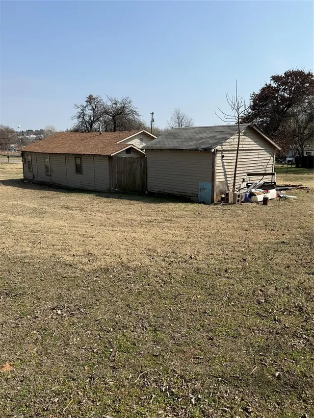 Photo 4 — 2509 N Outpost Drive, Midwest City, OK 73141