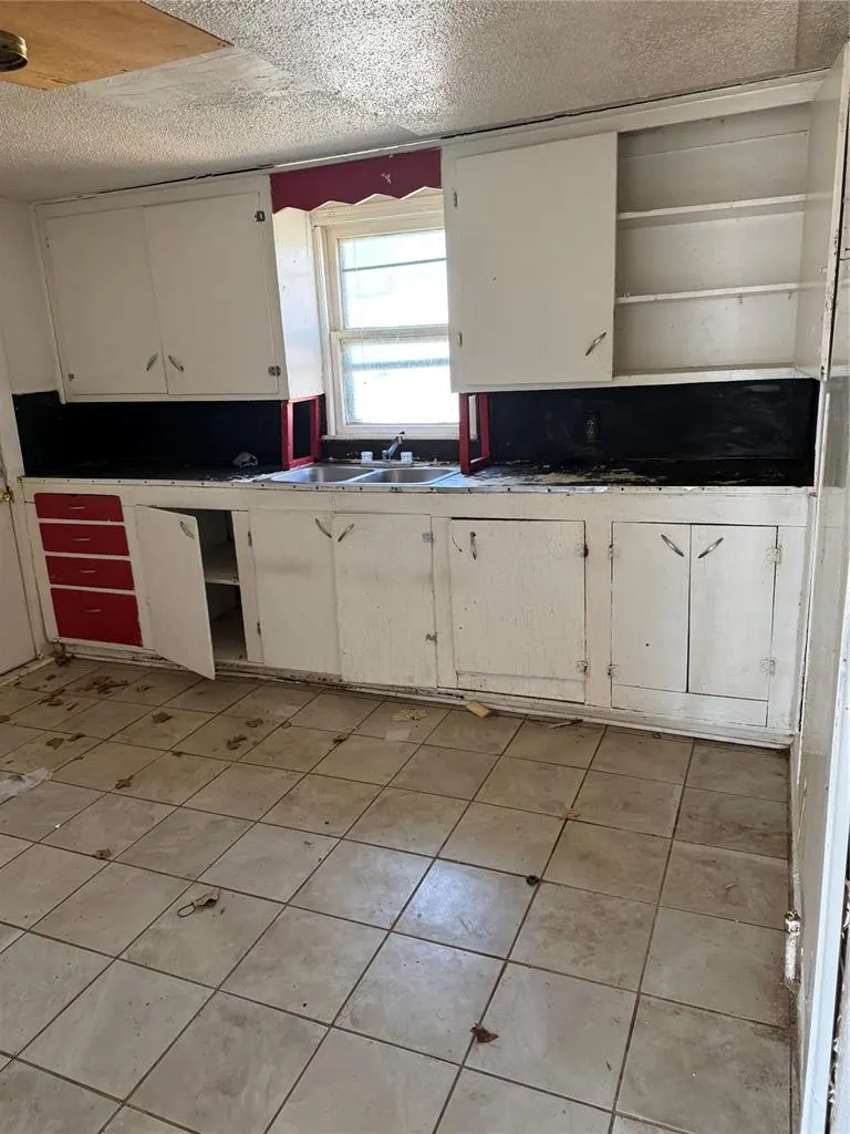Photo 11 — 2509 N Outpost Drive, Midwest City, OK 73141
