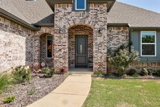 Sold home at 3008 Hunter Crest Drive