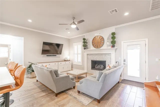 Photo 7 — 1700 Pendleton Place, Moore, OK 73160