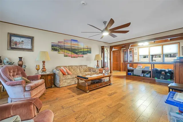 Photo 6 — 607 N College Street, Cordell, OK 73632