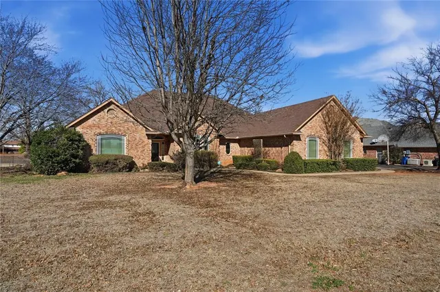Photo 3 — 3304 Pondridge Road, Chickasha, OK 73018
