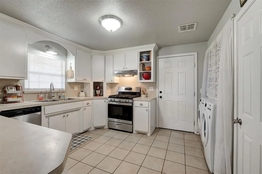 Photo 11 — 3328 SE 18th Street, Oklahoma City, OK 73115