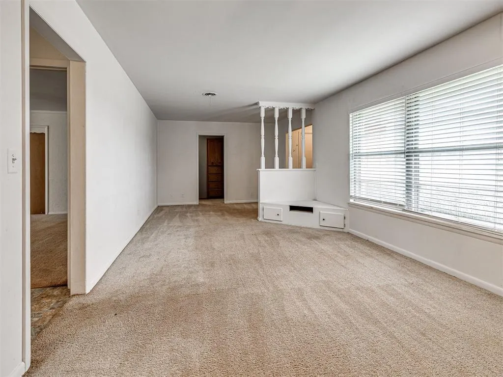 Photo 13 — 1212 Lynnwood Avenue, Lindsay, OK 73052