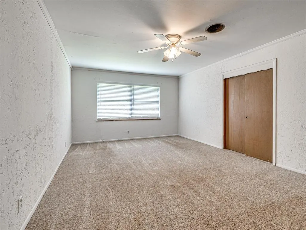 Photo 18 — 1212 Lynnwood Avenue, Lindsay, OK 73052