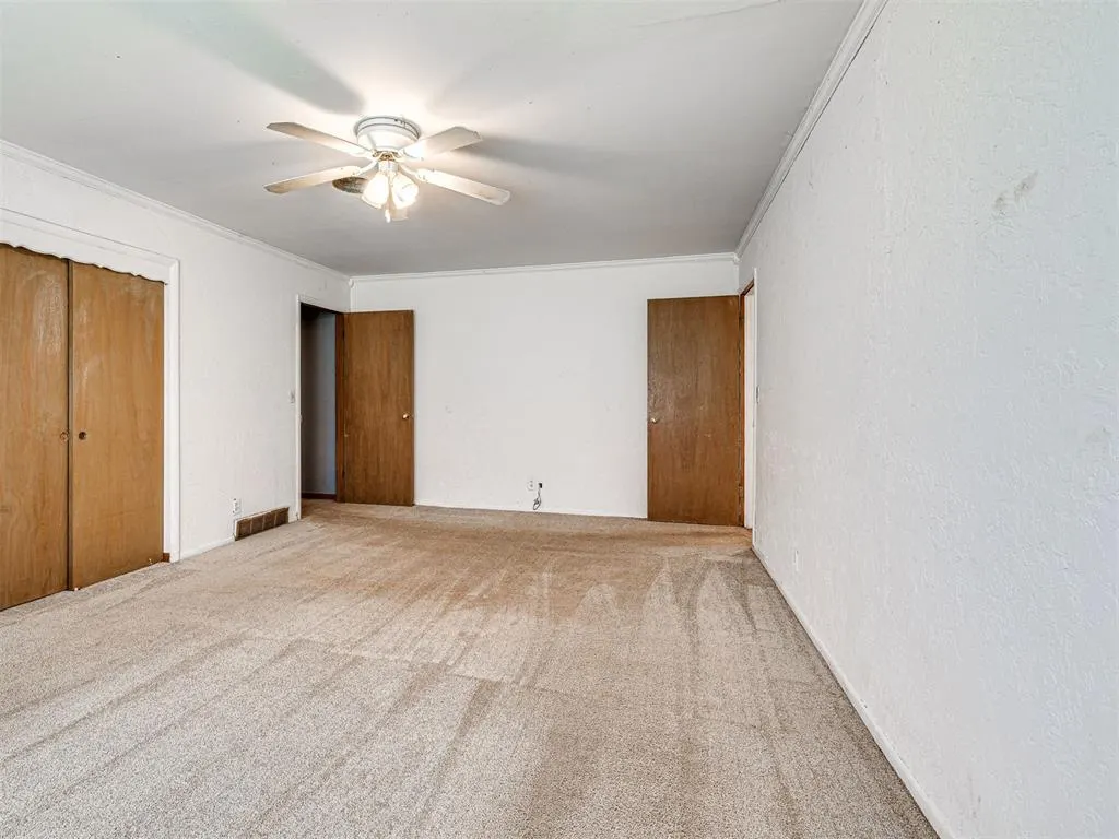 Photo 19 — 1212 Lynnwood Avenue, Lindsay, OK 73052