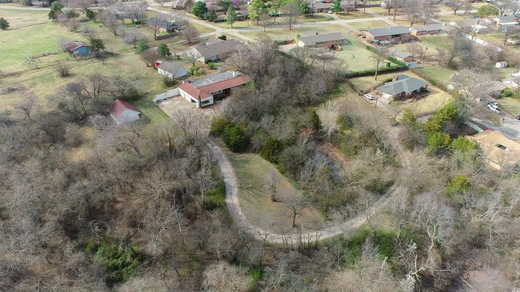 Photo 32 — 300 Lana Drive, Pauls Valley, OK 73075