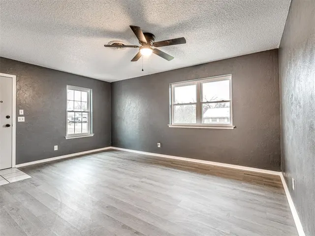 Photo 5 — 1005 Birch Street, Wellston, OK 74881